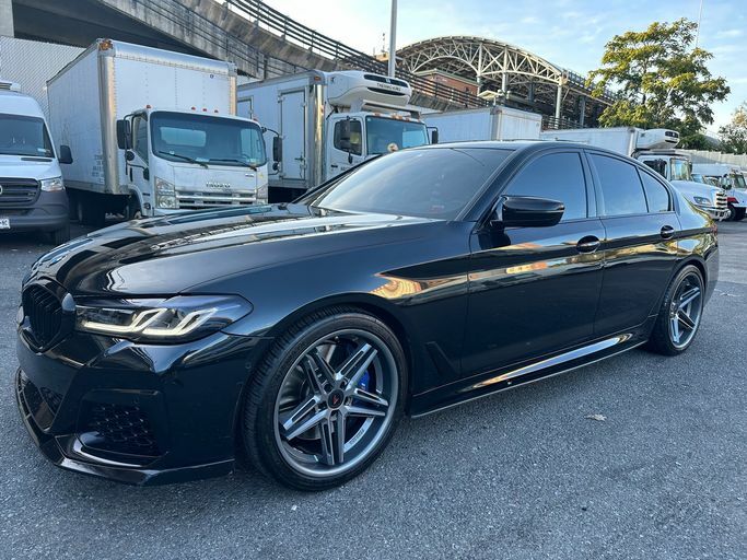 BMW 5 серии VII (G30/G31) Рестайлинг 4.4 2021 — изображение 2
