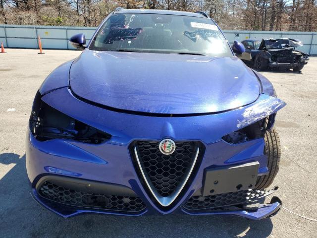 Alfa Romeo Stelvio TI 2.0 2023 — изображение 5