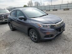 Honda HR-V EXL 1.8 кроссовер 2021