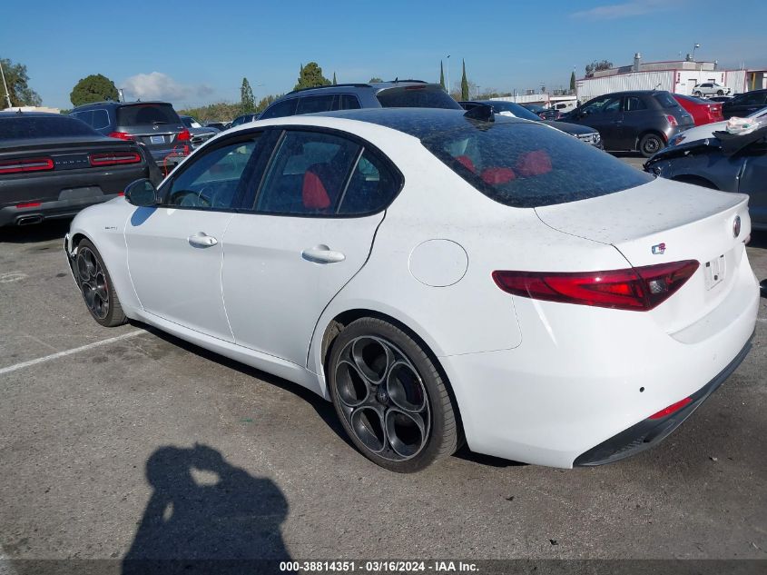 Alfa Romeo Giulia Q4